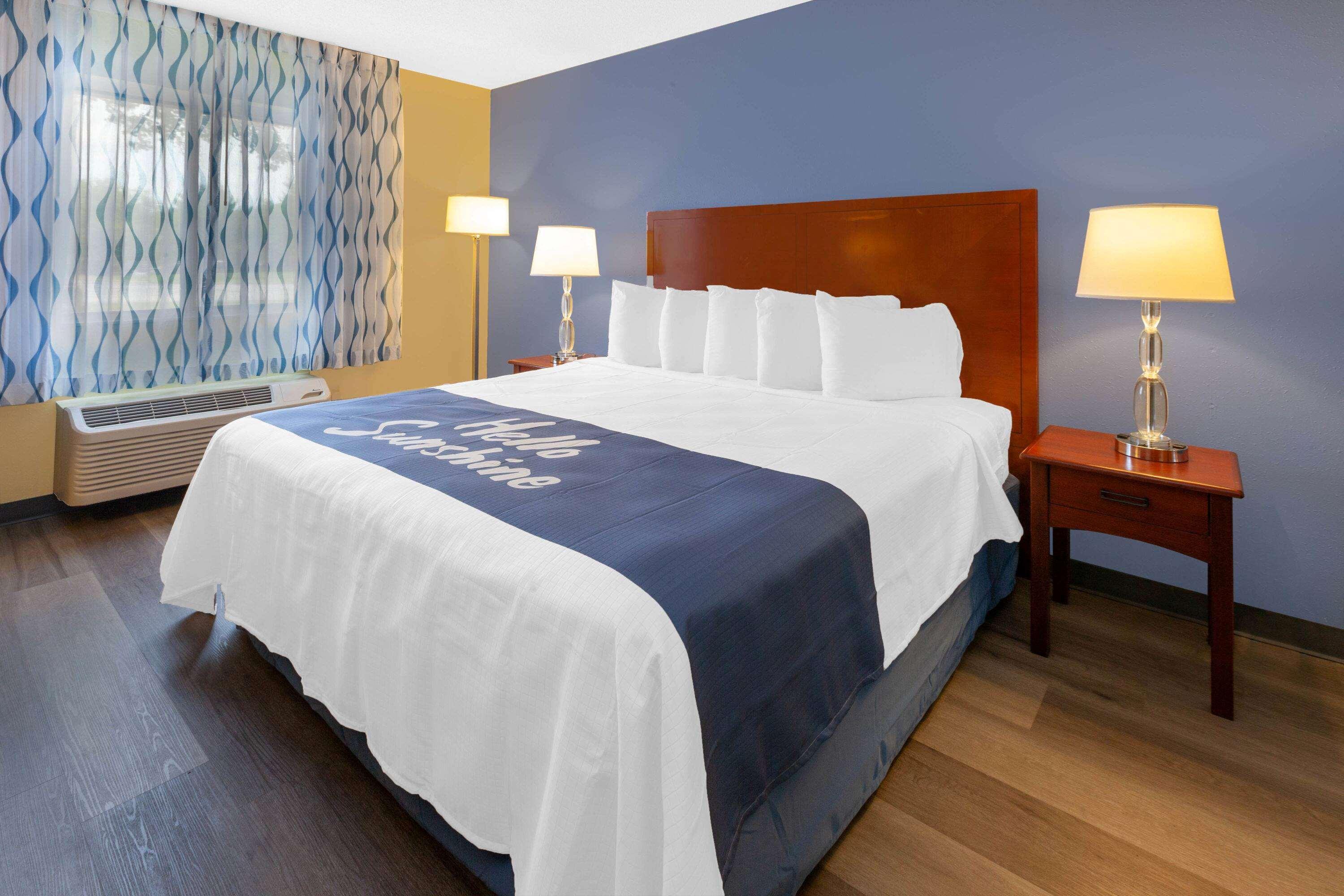 Days Inn By Wyndham Milan Sandusky South Esterno foto
