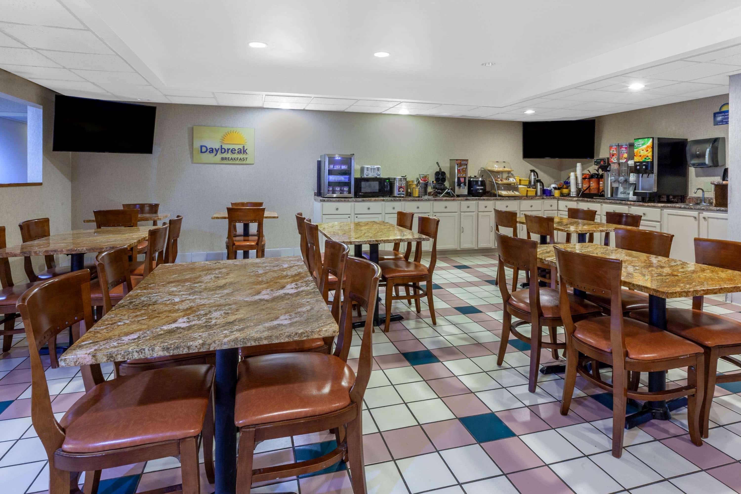 Days Inn By Wyndham Milan Sandusky South Esterno foto