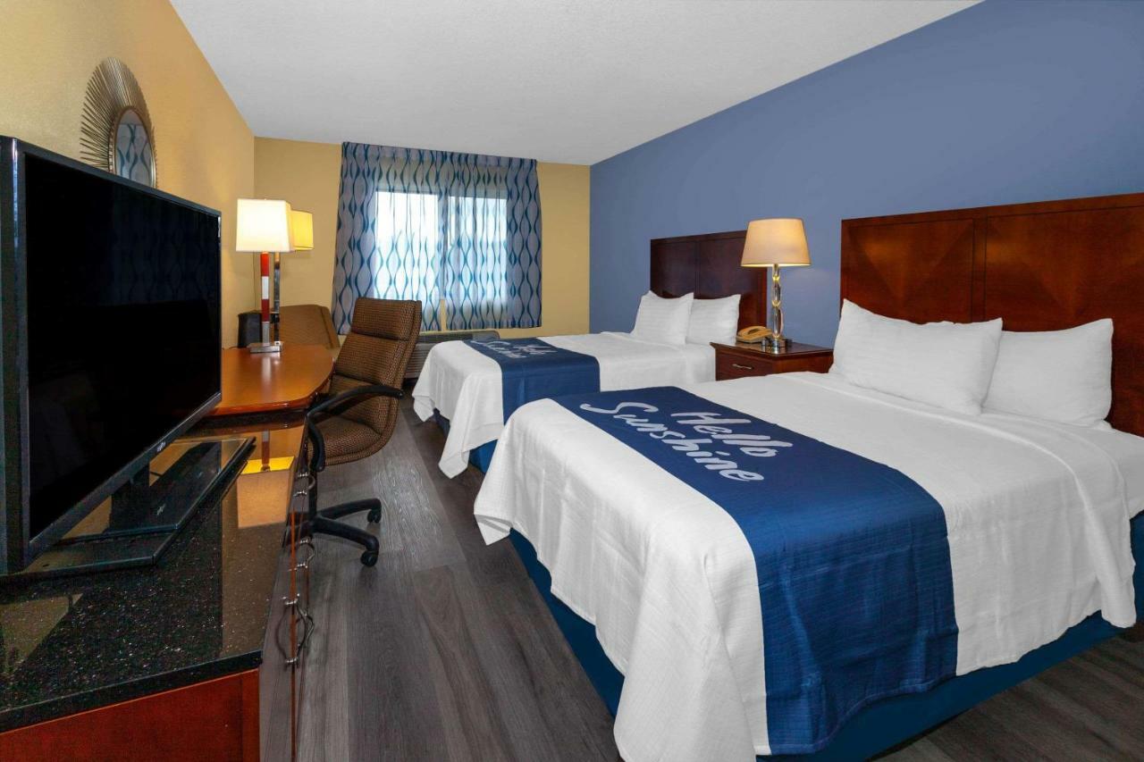 Days Inn By Wyndham Milan Sandusky South Esterno foto