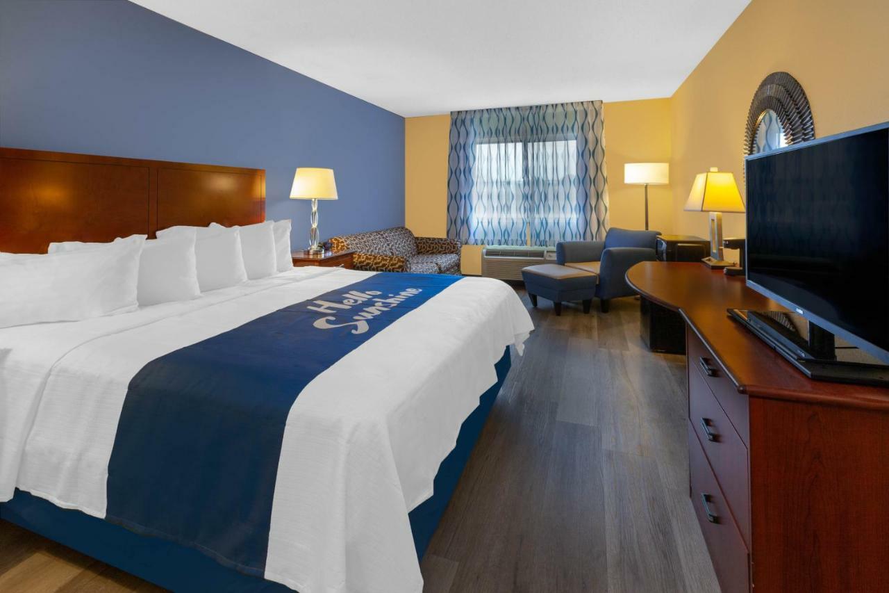 Days Inn By Wyndham Milan Sandusky South Esterno foto